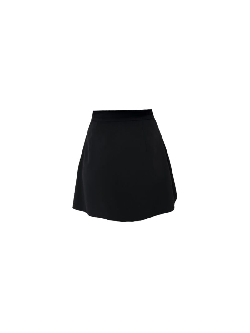 Alternative view of Shorts Saia Regina