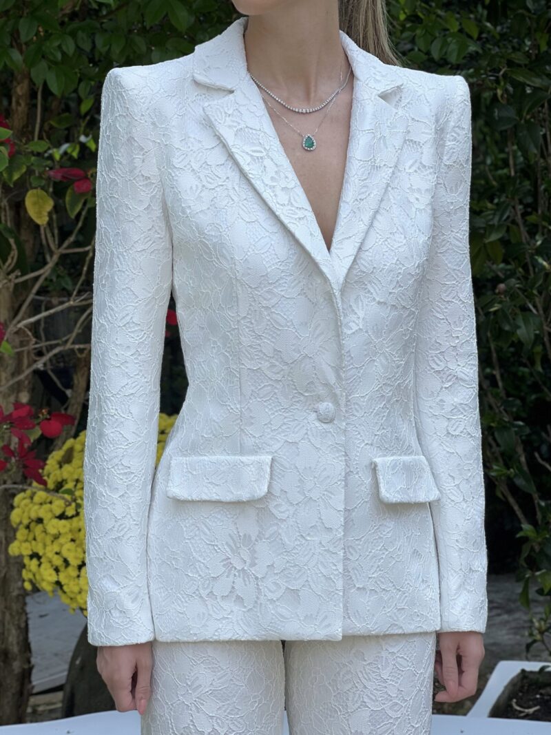 Alternative view of Blazer Tereza
