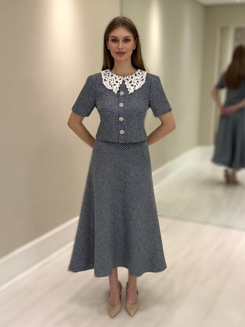 Saia de tweed verde e branco Chiara com zíper lateral, vista frontal